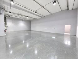 Carros Centre (D25), Factory #623528861